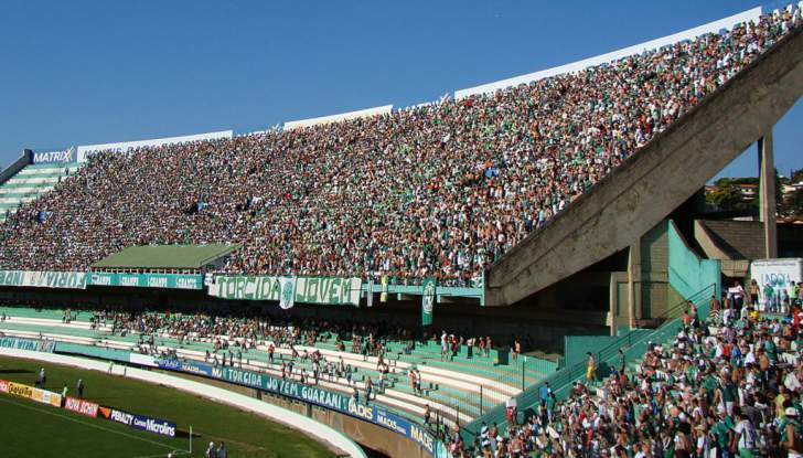 Proximidade com o dérbi no Brinco de Ouro e o recado da torcida