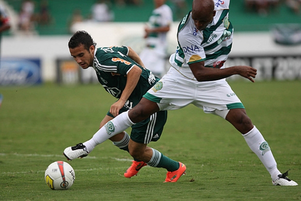 Palmeiras bate Guarani e se aproxima de classificação no